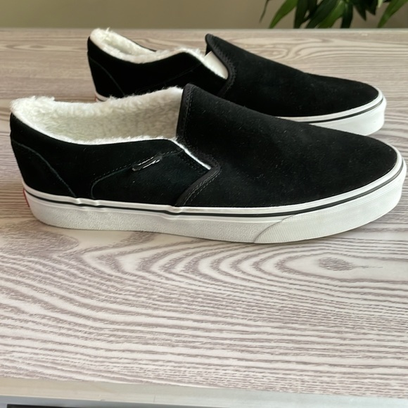 Vans Slightly used Furry black - Size 10 - Picture 3 of 12